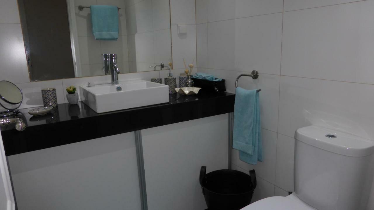 Beach Flat - Apartamento Praia Doca Do Cavacas فونشال المظهر الخارجي الصورة